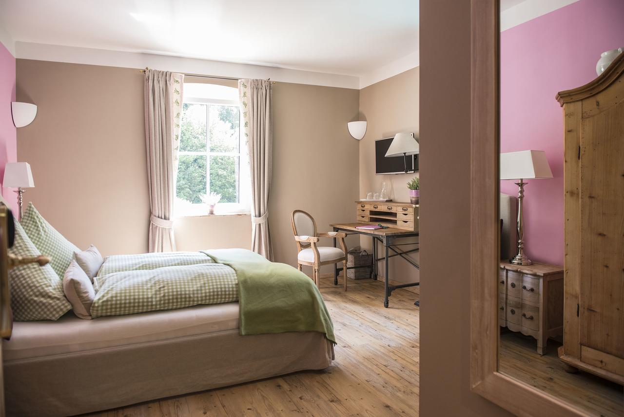 "바트아우시 Waldruhe - Bett, Fruehstueck & Ein Laecheln B&B 외부 사진